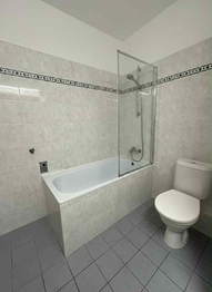 Koupelna - Pronájem bytu 2+kk v osobním vlastnictví 40 m², Písek