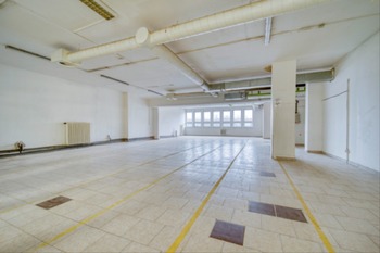 Pronájem obchodních prostor 200 m², Plzeň