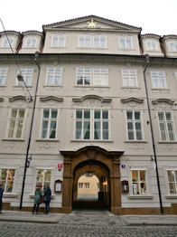 Pronájem obchodních prostor 115 m², Praha 1 - Malá Strana