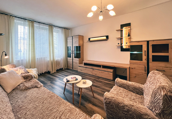Obývací pokoj - Prodej bytu 2+1 v osobním vlastnictví 67 m², Chodov