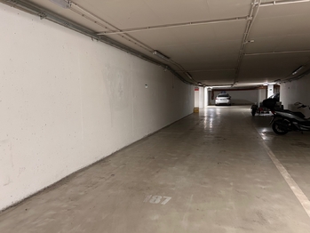 Prodej garážového stání, Hradec Králové