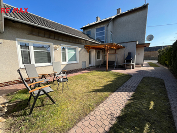 Prodej domu 320 m², Lutín