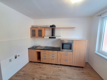 Kuchyňská linka - Pronájem bytu 1+1 v osobním vlastnictví 51 m², Volary