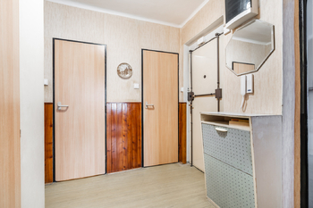 Prodej bytu 4+1 v osobním vlastnictví 75 m², Praha 4 - Záběhlice