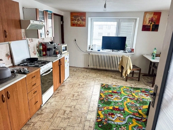 Prodej domu 720 m², Horní Újezd