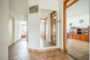 Prodej domu 390 m², Praha 4 - Modřany