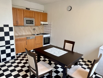 Prodej bytu 1+1 v osobním vlastnictví 48 m², Znojmo