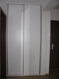 vestavěná skříň - chodba - Pronájem bytu 2+kk v osobním vlastnictví 80 m², Chrudim