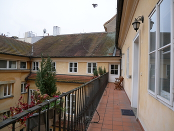 Pronájem kancelářských prostor 27 m², Praha 1 - Malá Strana