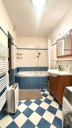 Pronájem bytu 3+1 v osobním vlastnictví 83 m², Černá Hora