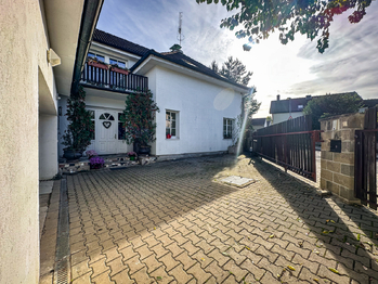 Prodej domu 355 m², Praha 4 - Kunratice