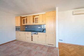 Kuchyňská linka - Pronájem bytu 2+kk v osobním vlastnictví 110 m², Praha 1 - Hradčany