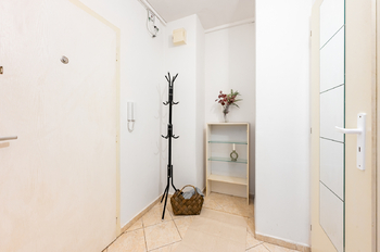 Prodej bytu 1+kk v osobním vlastnictví 31 m², Praha 8 - Troja