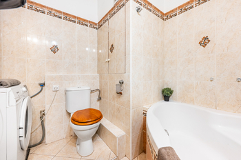 Prodej bytu 1+kk v osobním vlastnictví 31 m², Praha 8 - Troja