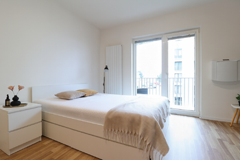 Obývací pokoj - Prodej bytu 1+kk v osobním vlastnictví 34 m², Praha 9 - Libeň