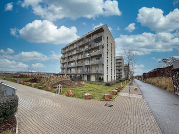 Prodej bytu 3+1 v osobním vlastnictví 64 m², Praha 9 - Prosek