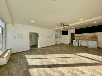 Pronájem obchodních prostor 120 m², Sázava