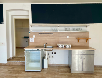 Pronájem obchodních prostor 120 m², Sázava