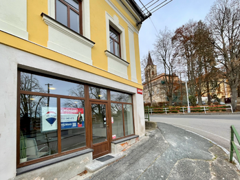 Pronájem obchodních prostor 120 m², Sázava