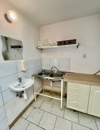 Pronájem obchodních prostor 120 m², Sázava