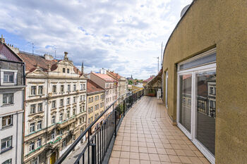 Pronájem kancelářských prostor 92 m², Praha 2 - Nové Město