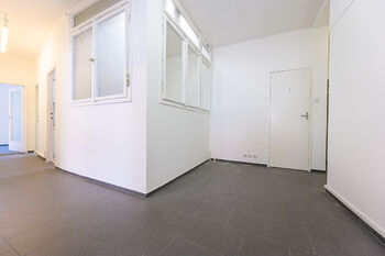 Pronájem kancelářských prostor 92 m², Praha 2 - Nové Město