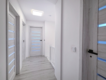 Prodej domu 170 m², Obříství