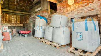 Prodej domu 290 m², Provodín