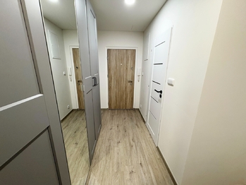 Pronájem bytu 2+kk v osobním vlastnictví 45 m², Praha 9 - Horní Počernice