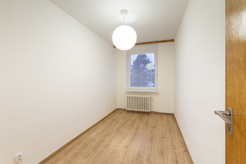 Pronájem domu 220 m², Praha 8 - Kobylisy