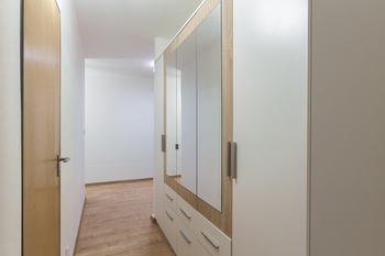 Pronájem domu 220 m², Praha 8 - Kobylisy