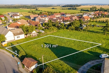 Prodej pozemku 1201 m², Zárubice