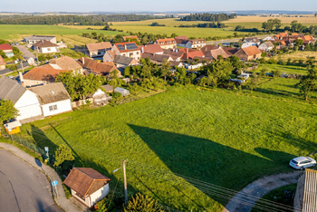 Prodej pozemku 1201 m², Zárubice