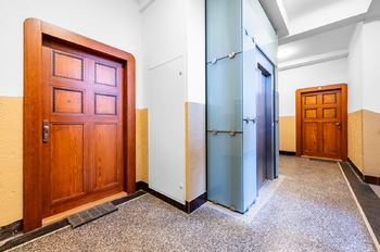 Prodej bytu 2+1 v osobním vlastnictví 60 m², Praha 7 - Holešovice