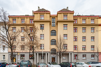 Prodej bytu 2+1 v osobním vlastnictví 60 m², Praha 7 - Holešovice