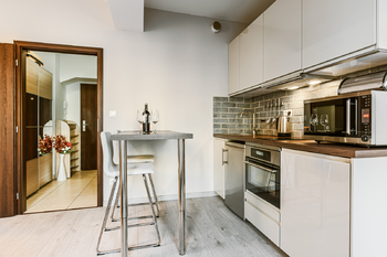 Prodej bytu 1+kk v osobním vlastnictví 33 m², Praha 7 - Holešovice