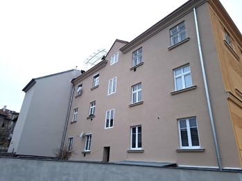 Prodej bytu 2+1 v osobním vlastnictví 64 m², Znojmo