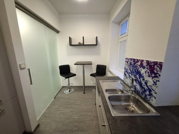 Prodej bytu 2+1 v osobním vlastnictví 64 m², Znojmo