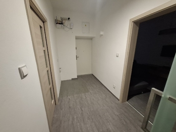 Prodej bytu 2+1 v osobním vlastnictví 64 m², Znojmo