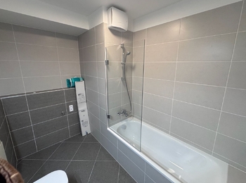 Pronájem bytu 2+kk v družstevním vlastnictví 41 m², Praha 10 - Dolní Měcholupy