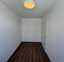 Pronájem bytu 2+kk v družstevním vlastnictví 41 m², Praha 10 - Dolní Měcholupy