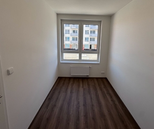 Pronájem bytu 2+kk v družstevním vlastnictví 41 m², Praha 10 - Dolní Měcholupy