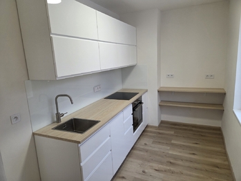 Pronájem bytu 3+1 v osobním vlastnictví 63 m², Pardubice