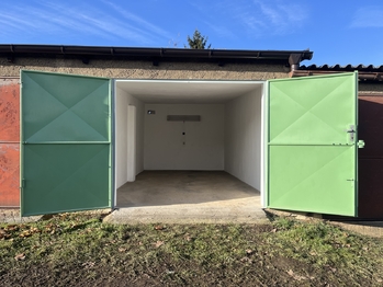 Pronájem garáže 23 m², Mníšek pod Brdy