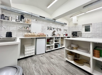 Prodej obchodních prostor 55 m², Osek