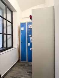 šatna - Prodej obchodních prostor 55 m², Osek