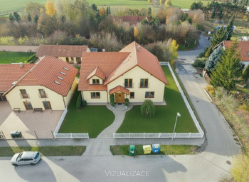 Prodej pozemku 967 m², Zápy