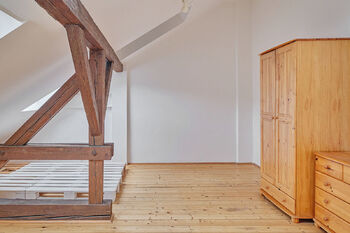 Pohled na druhý pokoj - Pronájem bytu 2+1 v osobním vlastnictví 77 m², Praha 1 - Nové Město