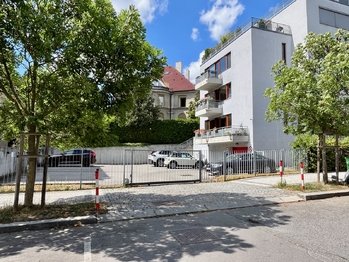Pronájem bytu 2+kk v osobním vlastnictví 57 m², Praha 10 - Vršovice