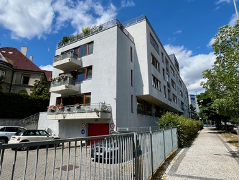Pronájem bytu 2+kk v osobním vlastnictví 57 m², Praha 10 - Vršovice
